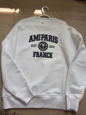 Ami Alexandre Mattiussi White Crewneck with Navy Logo